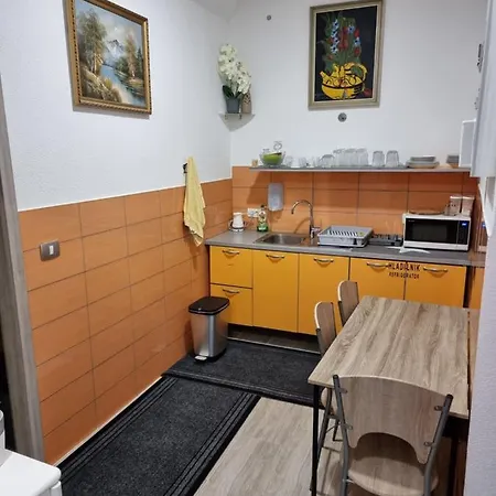 Vandrerhjem Bellavista *