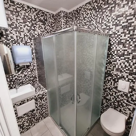 بيت شباب Bellavista *