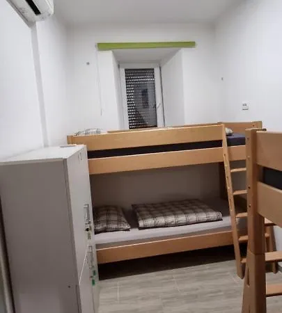 بيت شباب Bellavista